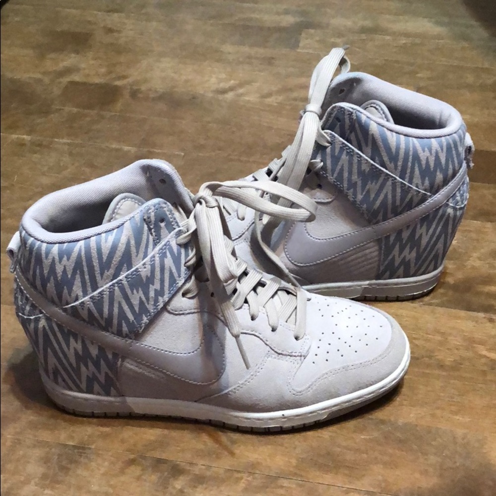 Nike wedge shoe